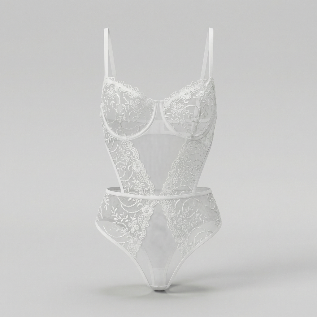 Beyaz Çiçek Dantel Body – Şık ve Feminen