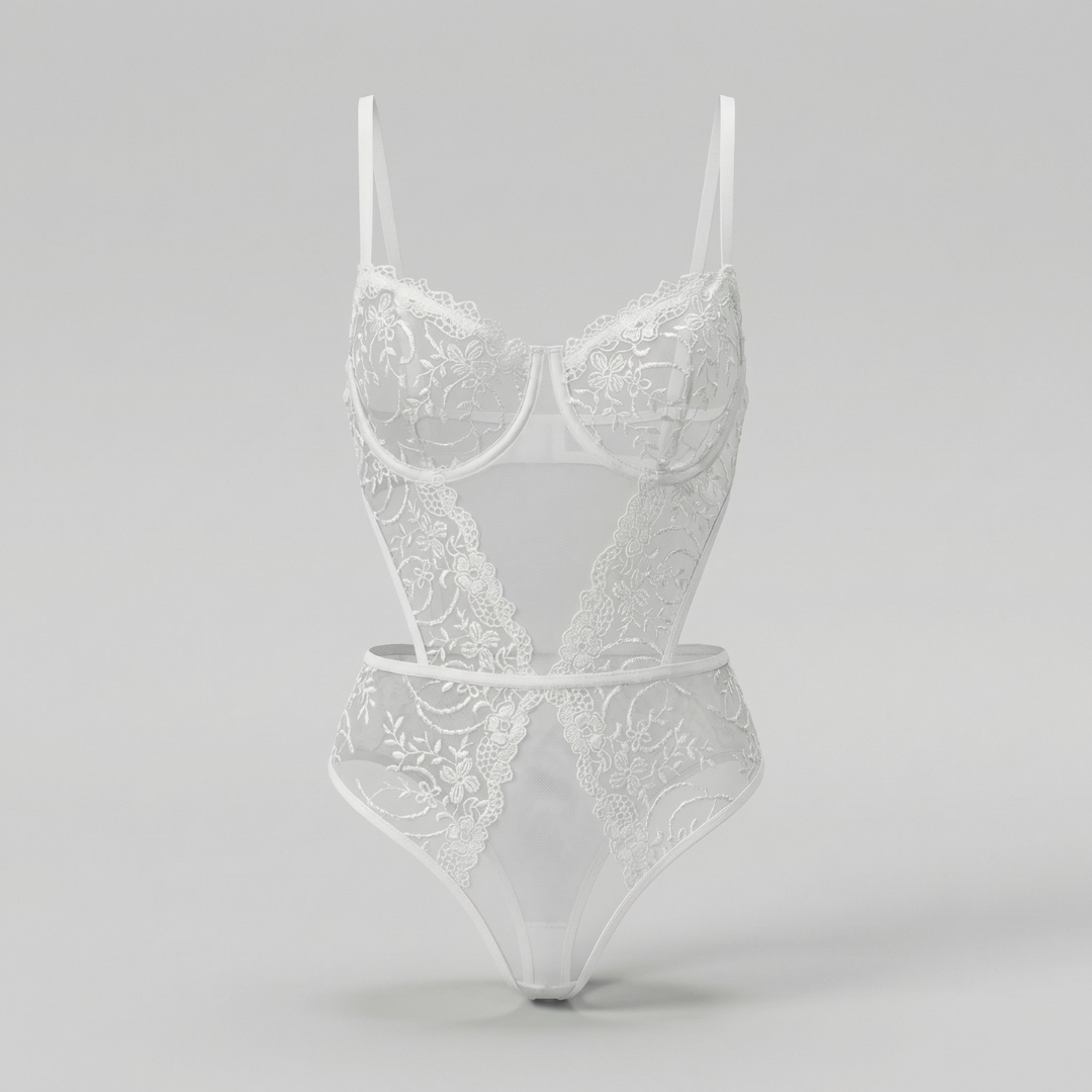 Beyaz Çiçek Dantel Body – Şık ve Feminen