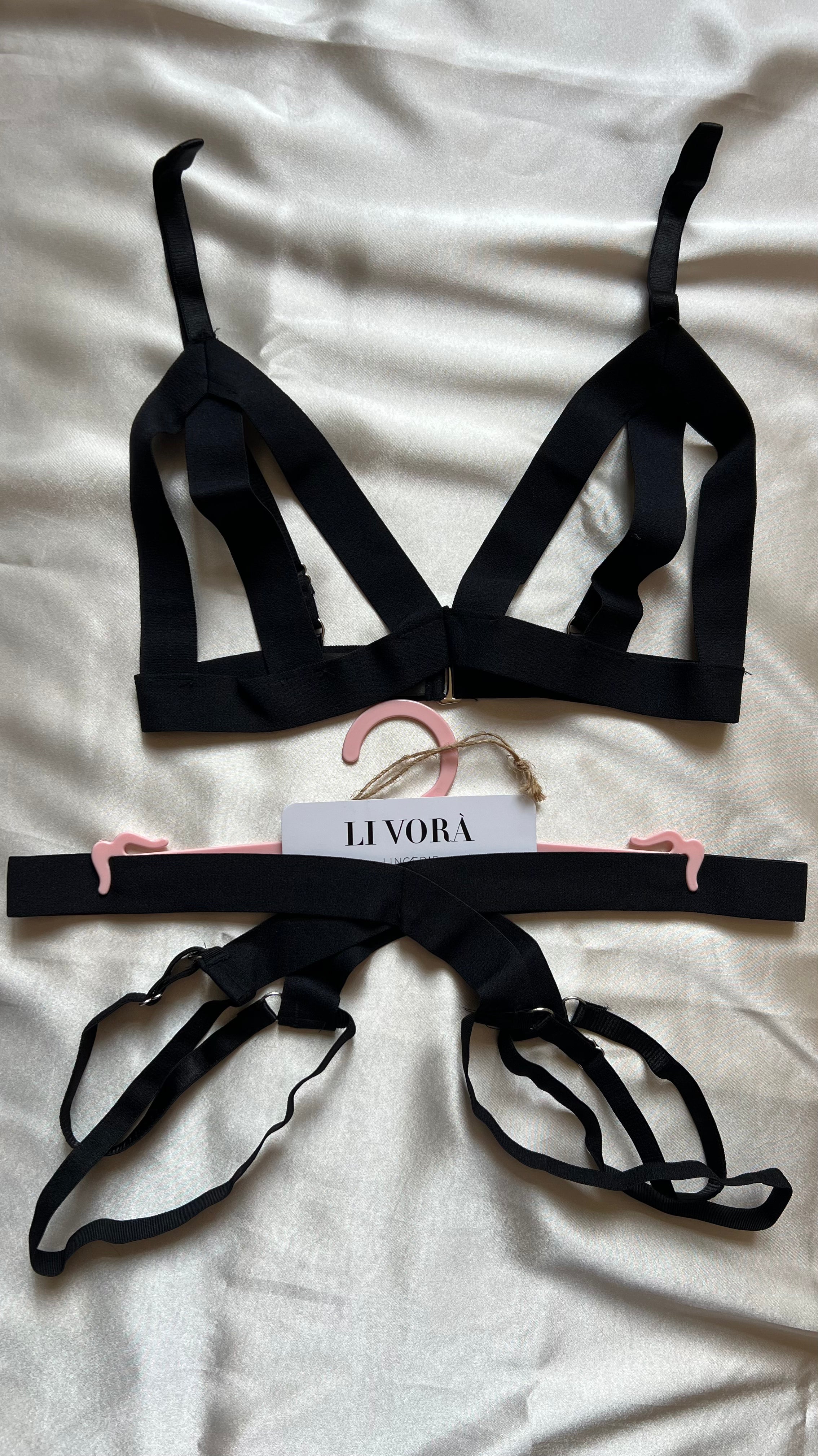 Fantezi İç Çamaşırı Siyah - Özel Bölgeler Açık