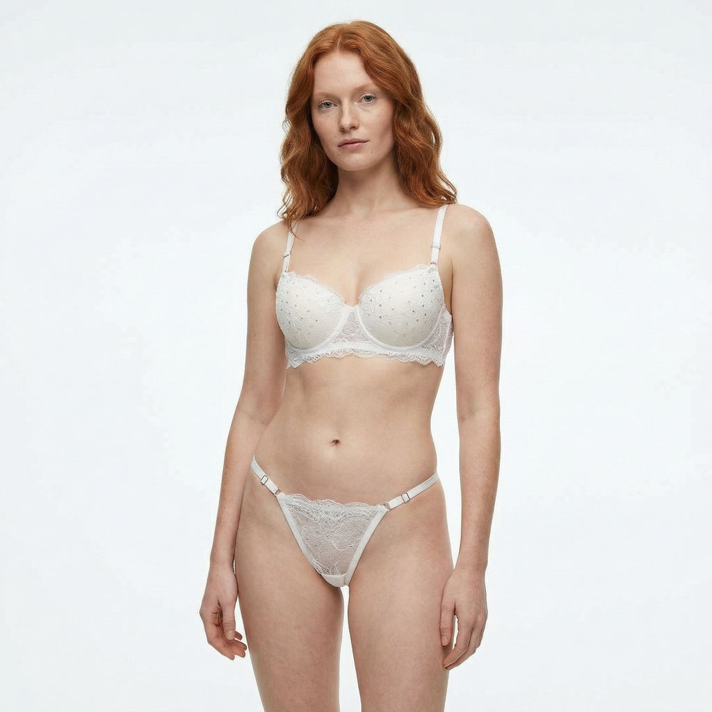 Beyaz Taş Detaylı Dantel Sütyen & Tanga Takım