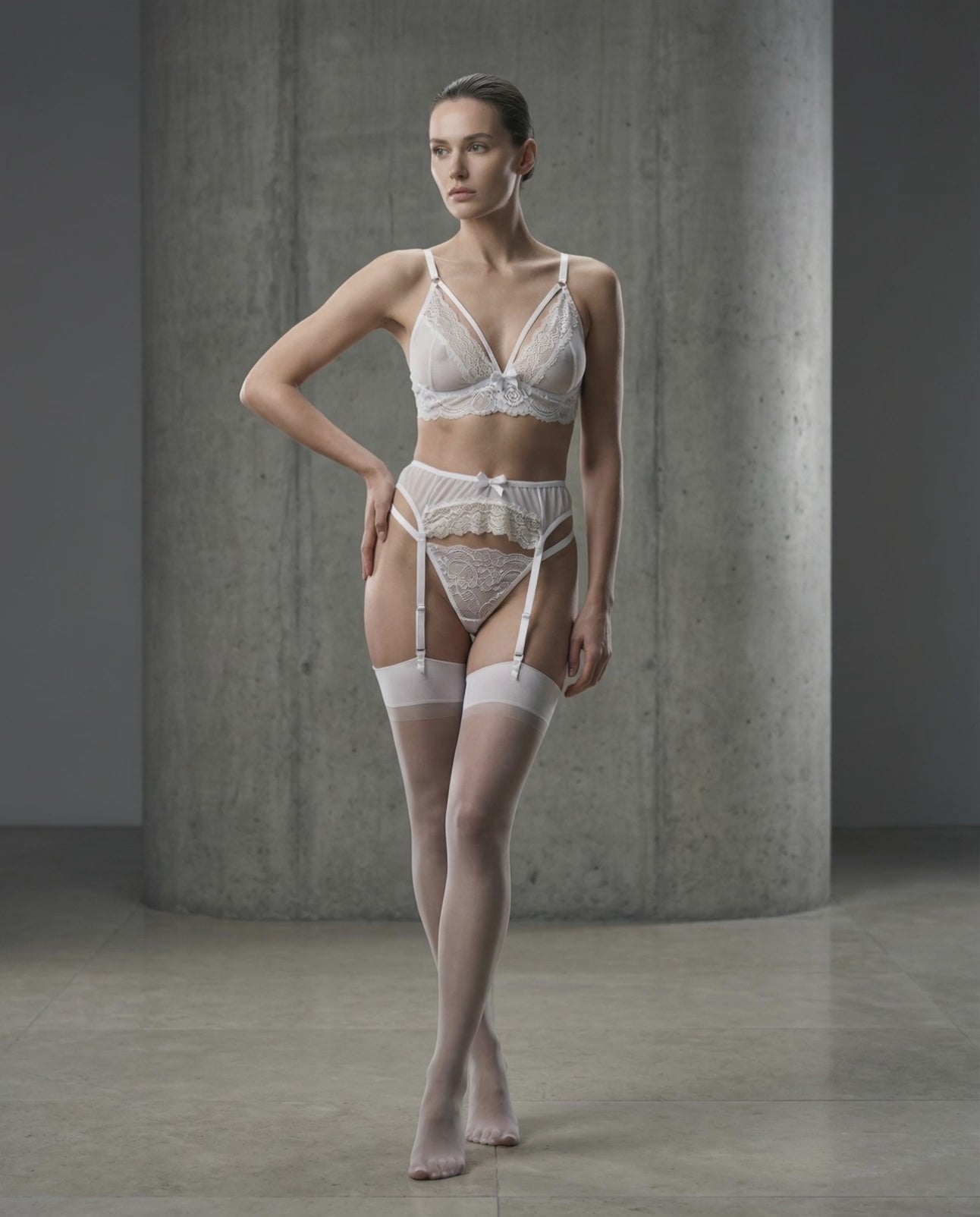 Beyaz Dantelli Fantazi Jartiyer Takımı