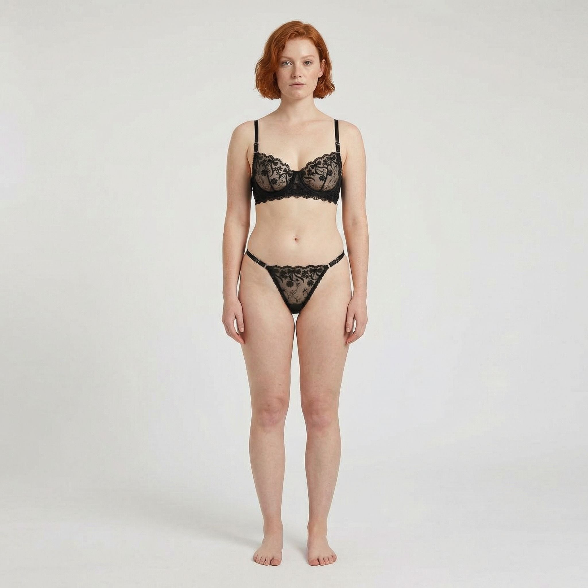 Siyah Dantel Detaylı Takım